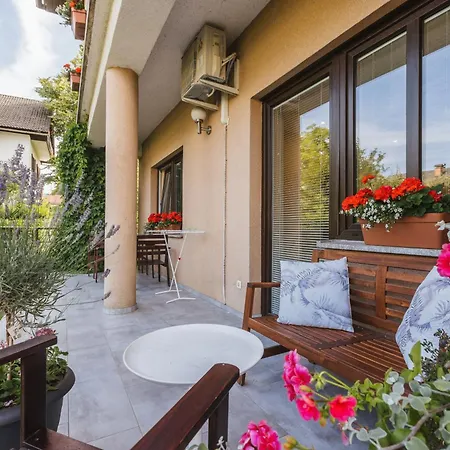 Apartman Apartmaji Koman *