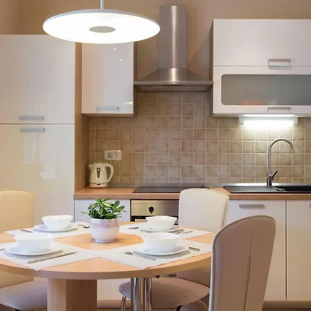 Lejlighed Apartmaji Koman